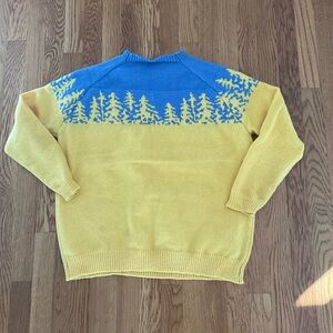 Vintage SKI Sweater- Cozy Bright Yellow and Blue Unisex Sweater. Size S/M